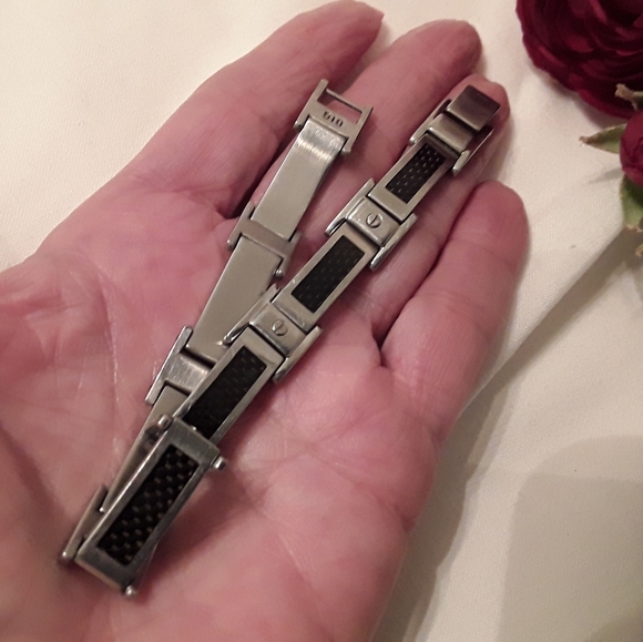 MEN'S STAINLESS STEEL NUTS & BOLTS BRACELET, 8.5 " - Picture 3 of 8